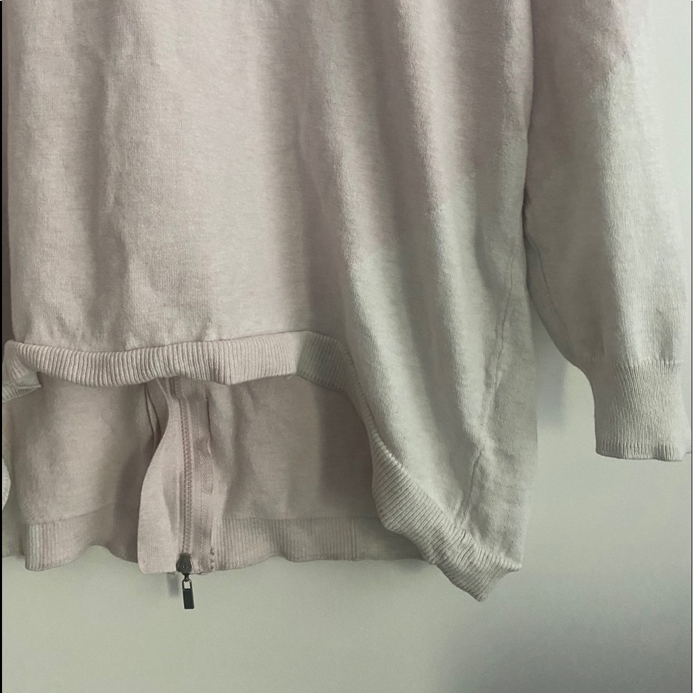 Back Zip Colorblock Pullover / Pink & White - Picture 5 of 7